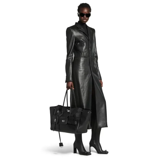 Women's Slim Coat in Black