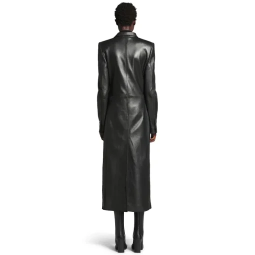 Women's Slim Coat in Black