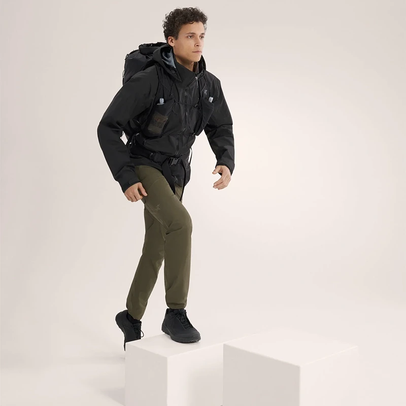 Arc'teryx Men's Beta Jacket - Image 12