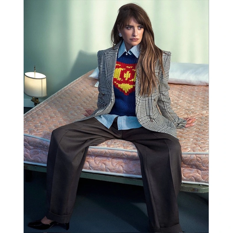 Chanel Superman Sweater - Image 5