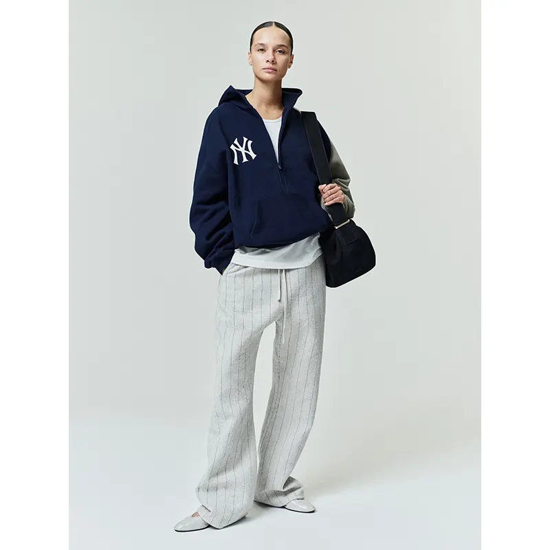 Essentials Yankees Raglan Half Zip Sport Hoodie - Image 3