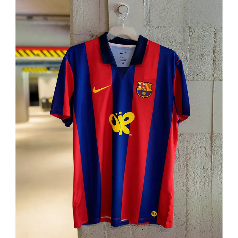 Jersey Retro Nike 2003/04 FC Barcelona x Olivia Rodrigo x Spotify - Image 2