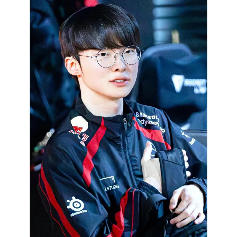 LCK 2024 T1 Uniform Jacket - Image 4