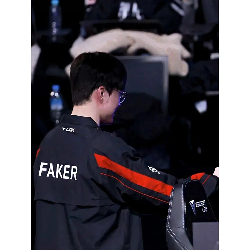 LCK 2024 T1 Uniform Jacket - Image 2
