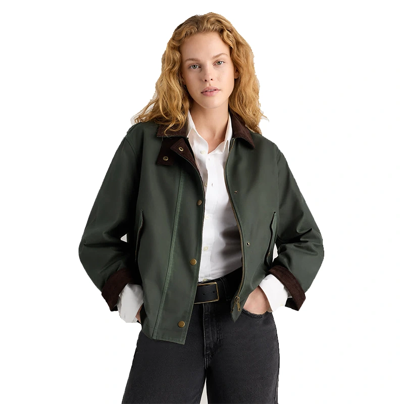 Women's Quince Organic Waxed Cotton Cropped Barn Jacket in Dark Forest Green