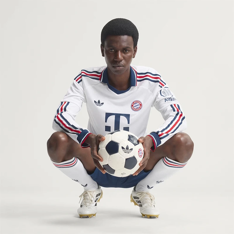 Adidas FC Bayern 26/27 Away Authentic Jersey Longsleeve - Image 9