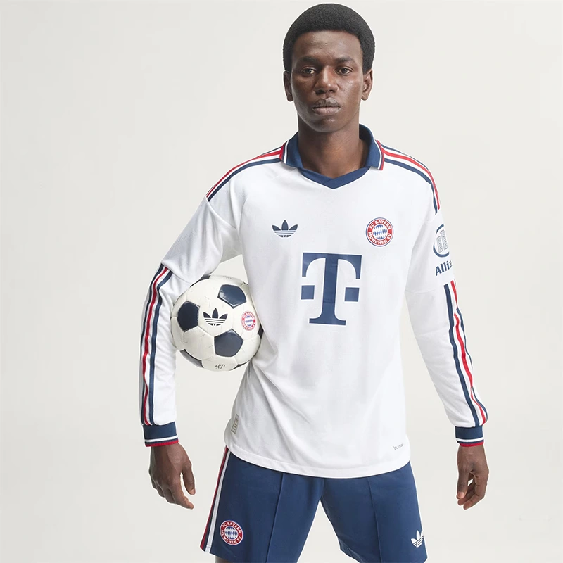 Adidas FC Bayern 26/27 Away Authentic Jersey Longsleeve - Image 3