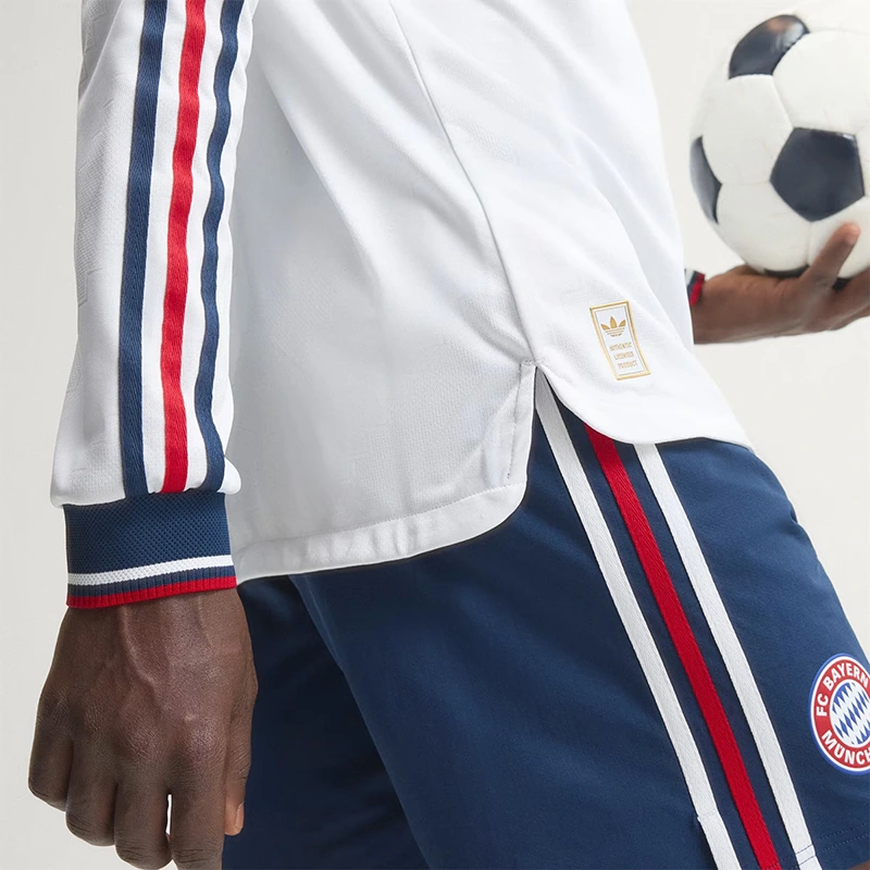 Adidas FC Bayern 26/27 Away Authentic Jersey Longsleeve - Image 10