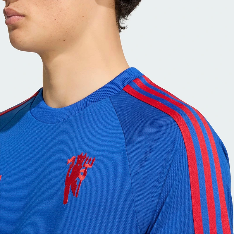 Adidas Manchester United Originals T-Shirt - Image 5