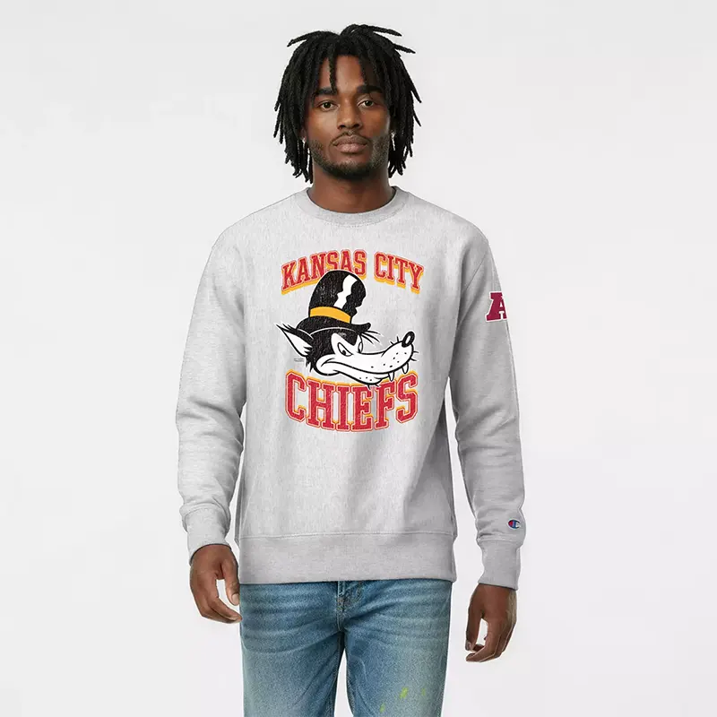 Champion NFL x Disney Big Bad Wolf Kansas City Chiefs Pullover Sweatshirt - Image 4