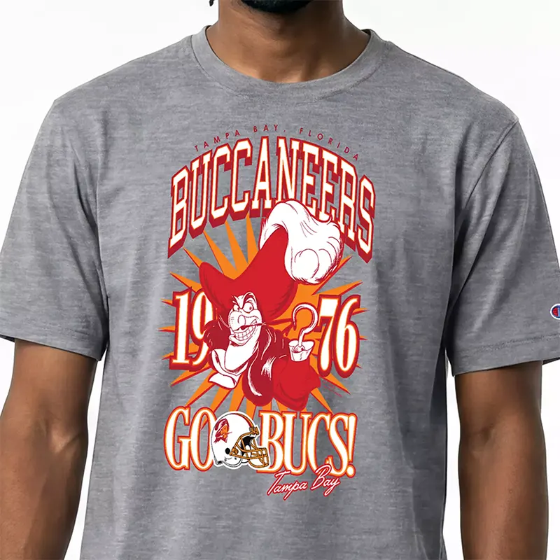 Champion NFL x Disney Captain Hook Tampa Bay Buccaneers T-shirt - Image 3