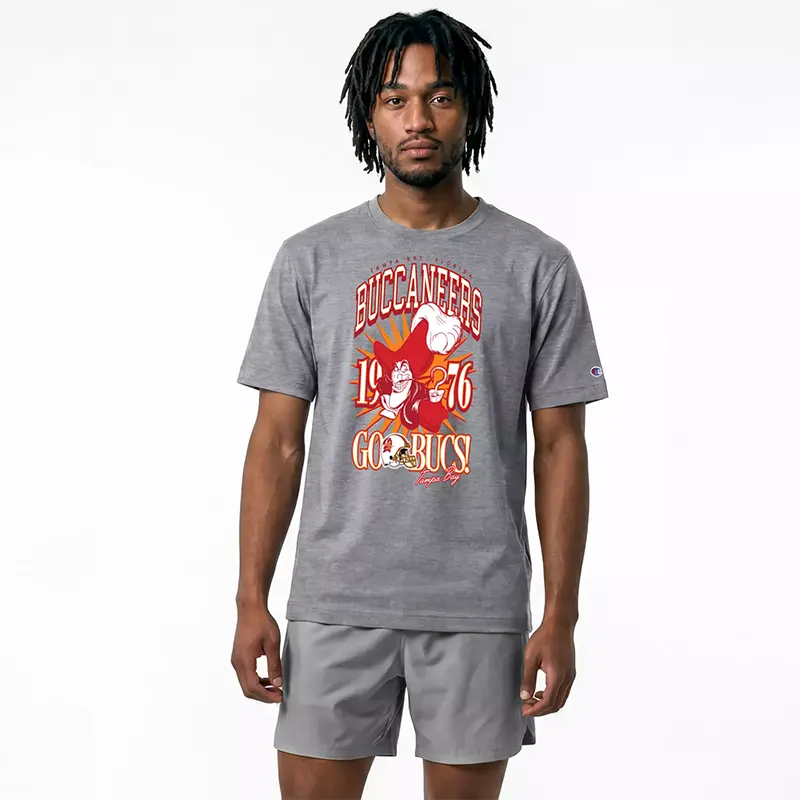 Champion NFL x Disney Captain Hook Tampa Bay Buccaneers T-shirt - Image 4