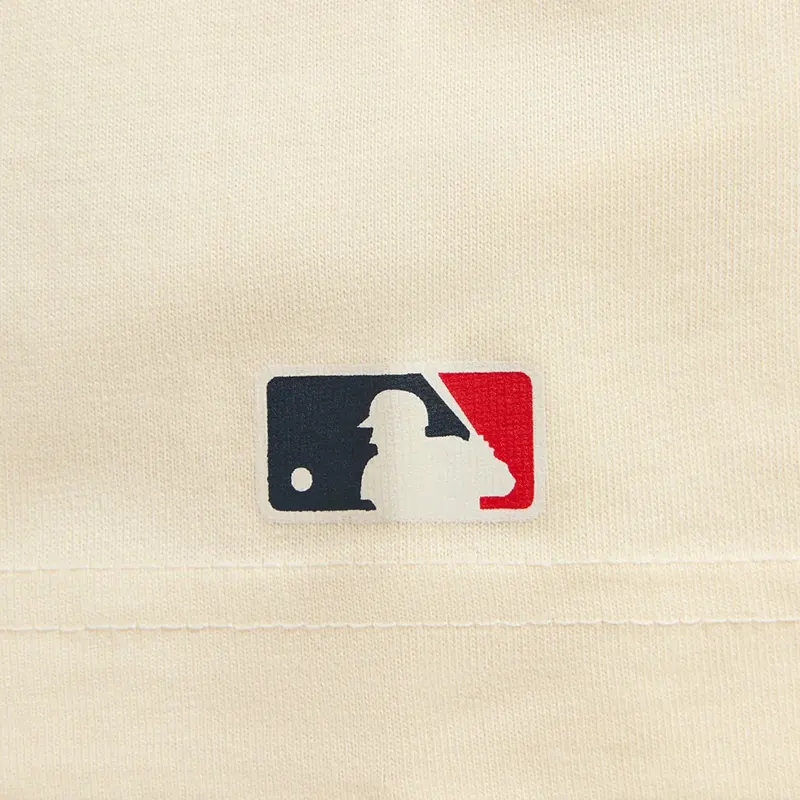 Kith x New York Yankees Script Vintage Alex Tee - Image 4