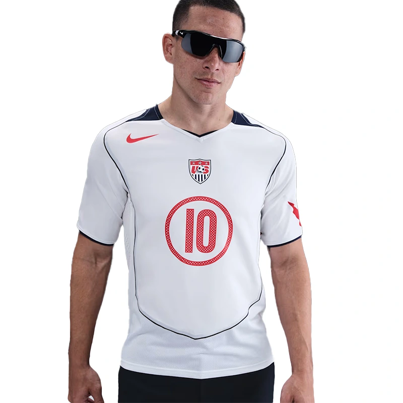 Mens Nike Landon Donovan USMNT 2004 Total 90 Reissue Jersey