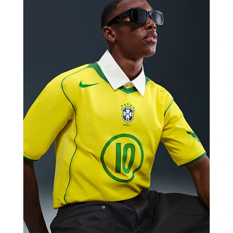 Mens Nike Ronaldinho Brazil 2004 Total 90 Reissue Shirt - Image 3