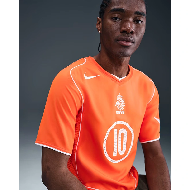 Mens Nike Ruud van Nistelrooy Netherlands 2004 Total 90 Reissue Jersey - Image 3