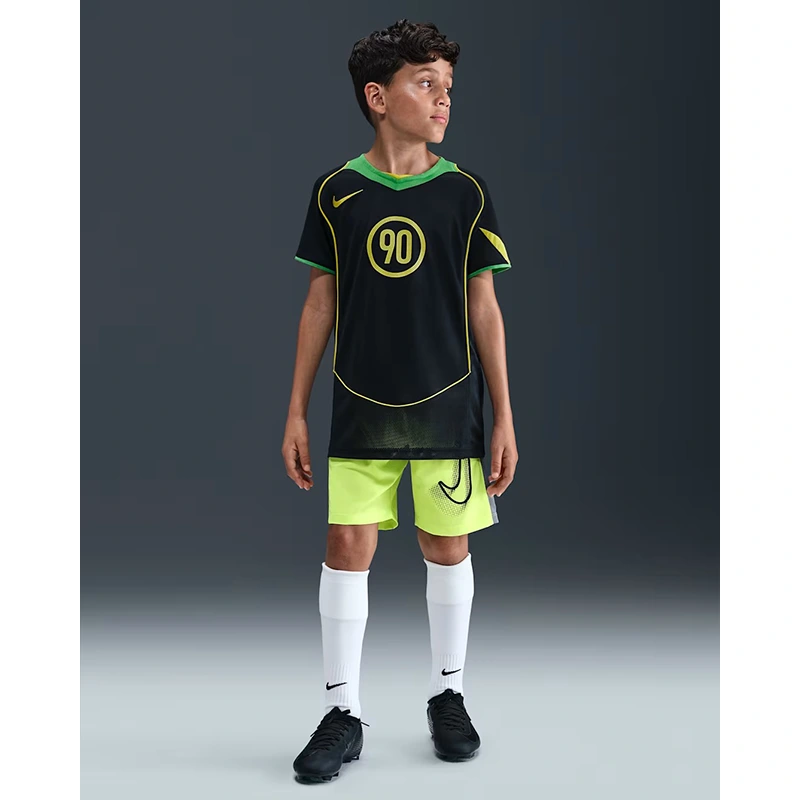 Nike Black Total 90 Older Kids Dri-FIT Soccer Jersey - Image 4