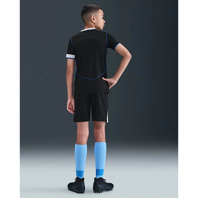 Nike Chelsea F.C. 2025/26 Older Kids Dri-FIT Total 90 Shirt - Image 5