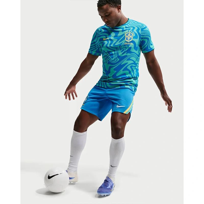 Nike FIFA World Cup 2026 Brazil Academy Pro Dri-FIT Football Pre-Match Short-Sleeve Top - Image 3