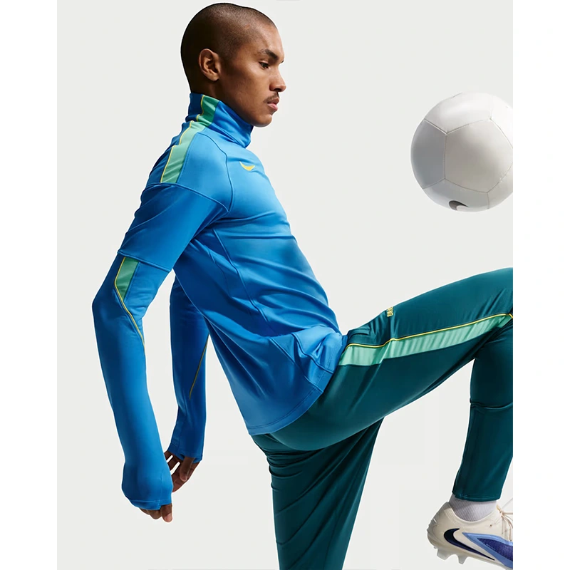 Nike FIFA World Cup 2026 Brazil Strike Dri-FIT Football Drill Top - Image 3
