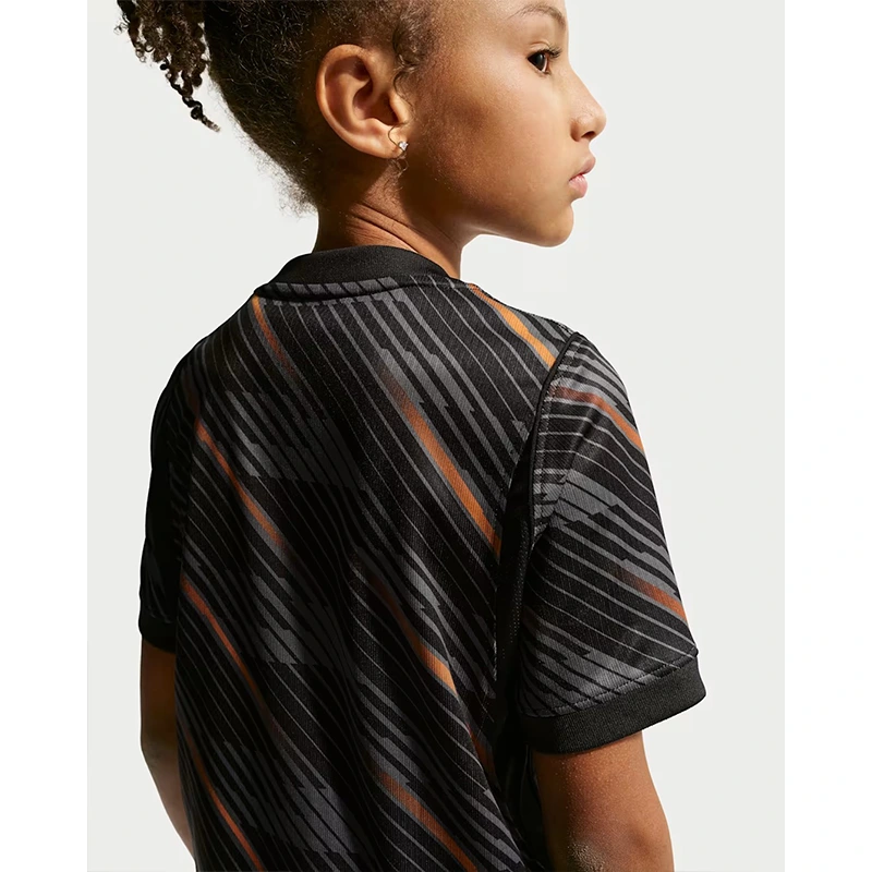 Nike FIFA World Cup 2026 FFF Stadium Goalkeeper Older Kids Dri-FIT Football Short-Sleeve Jersey - Image 4