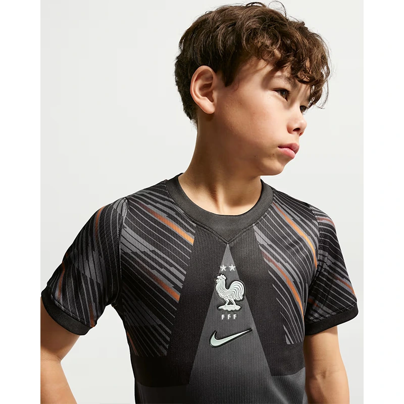 Nike FIFA World Cup 2026 FFF Stadium Goalkeeper Older Kids Dri-FIT Football Short-Sleeve Jersey - Image 3