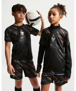 Nike FIFA World Cup 2026 FFF Stadium Goalkeeper Older Kids Dri-FIT Football Short-Sleeve Jersey