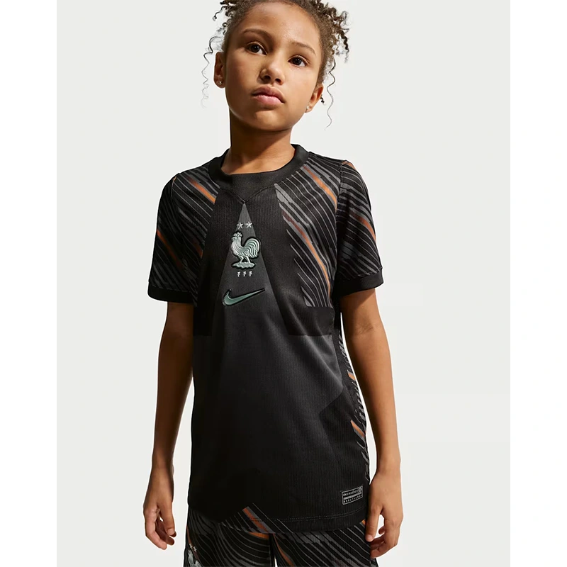 Nike FIFA World Cup 2026 FFF Stadium Goalkeeper Older Kids Dri-FIT Football Short-Sleeve Jersey - Image 2