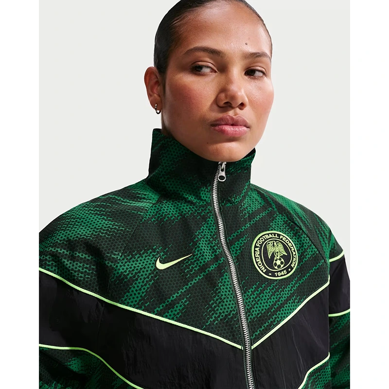 Nike FIFA World Cup 2026 Nigeria Windrunner Womens Football UV Woven Jacket - Image 3