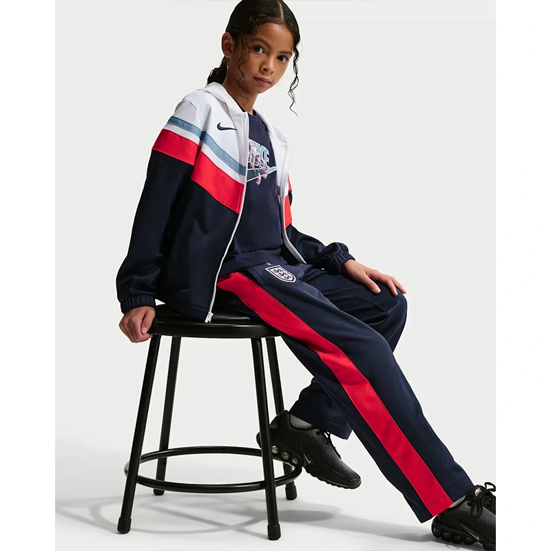 Nike FIFA World Cup England Older Kids Nike Dri-FIT Football Hooded Tracksuit - Image 5