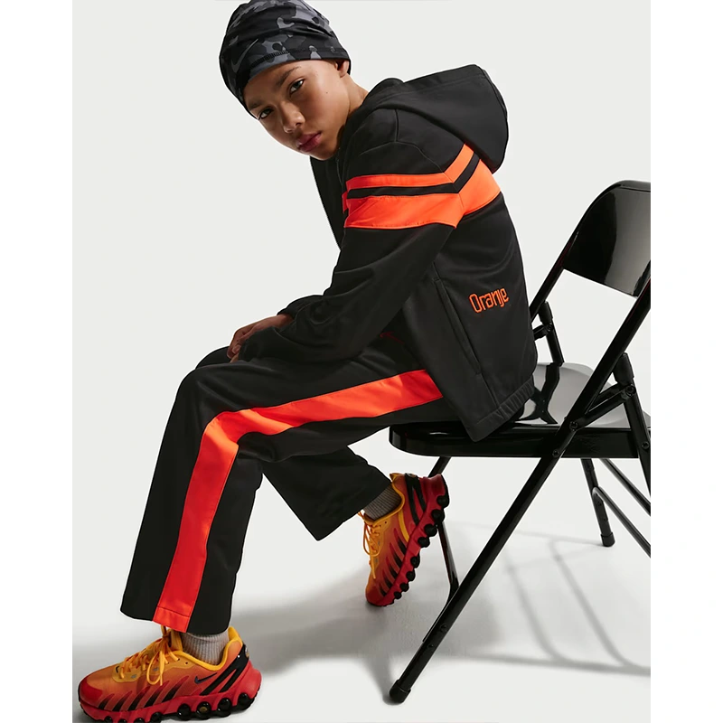 Nike FIFA World Cup 2026 Netherlands Older Kids Nike Dri-FIT Football Hooded Tracksuit - Image 3