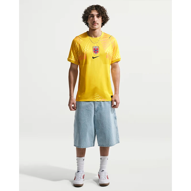 Nike FIFA World Cup Norway 2026 Stadium Goalkeeper Dri-FIT Football Short-Sleeve Jersey - Image 4