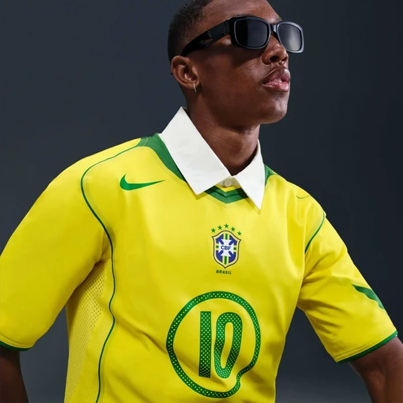 Nike FIFA World Cup Ronaldinho Brazil 2004 Total 90 Reissue Shirt - Image 2