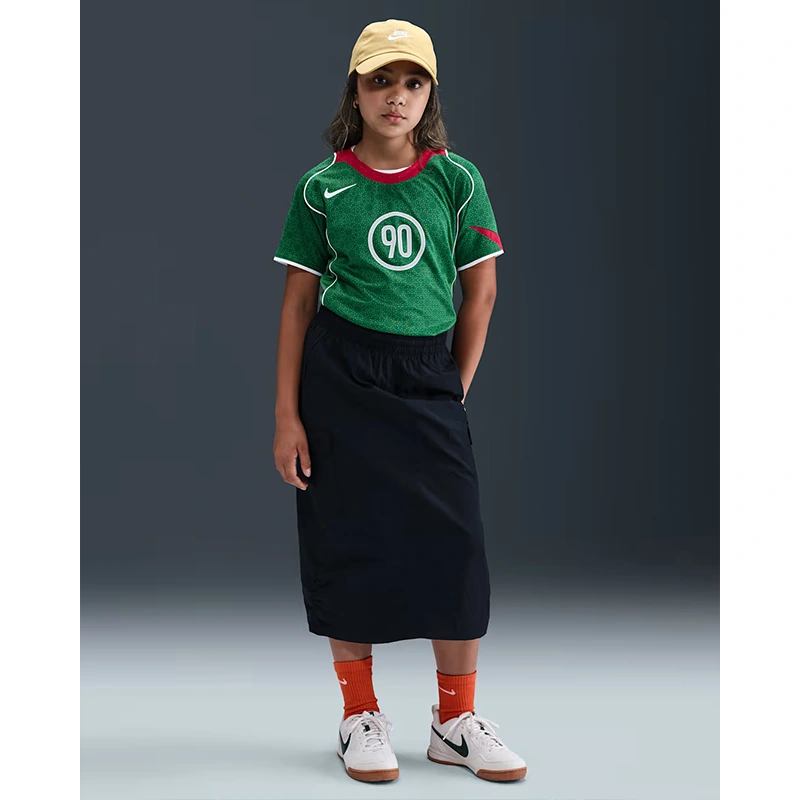 Nike Green Total 90 Older Kids Dri-FIT Soccer Jersey - Image 5