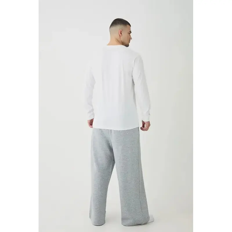 BoohooMAN Mens Tall Basic Extreme Wide Leg Joggers - Image 2