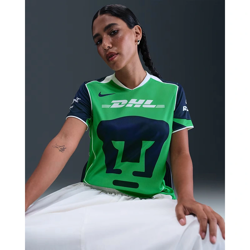 Womens Nike Pumas UNAM 2025/26 Total 90 Soccer Jersey - Image 3
