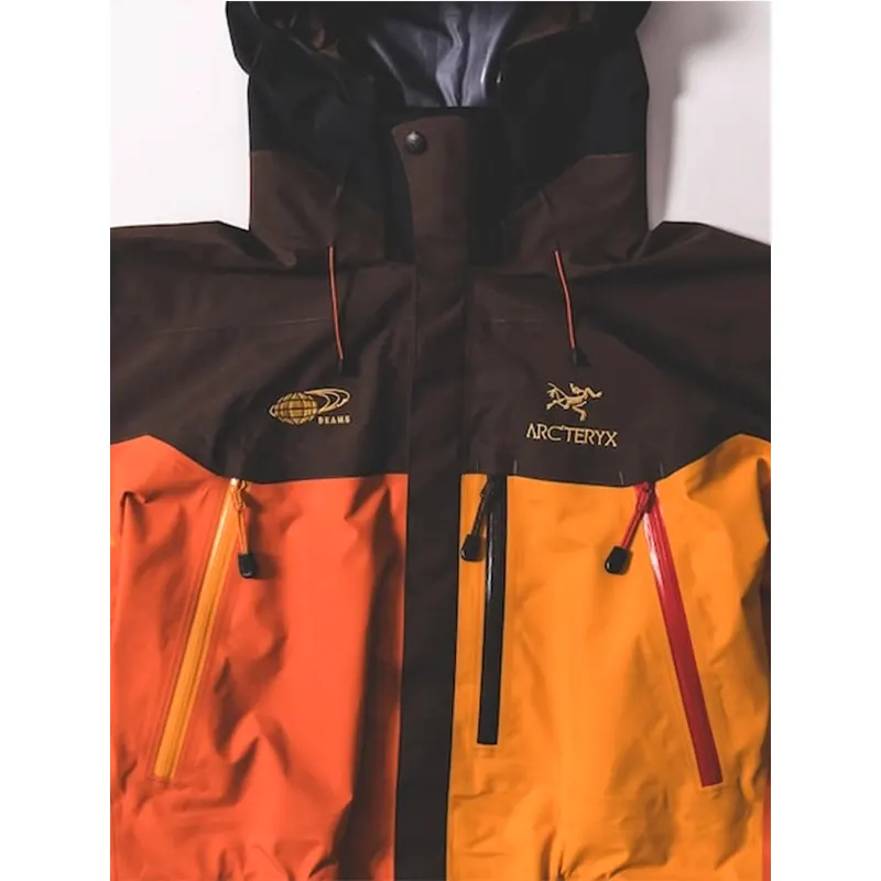 BEAMS x Arc?teryx Theta AR Jacket - Image 2