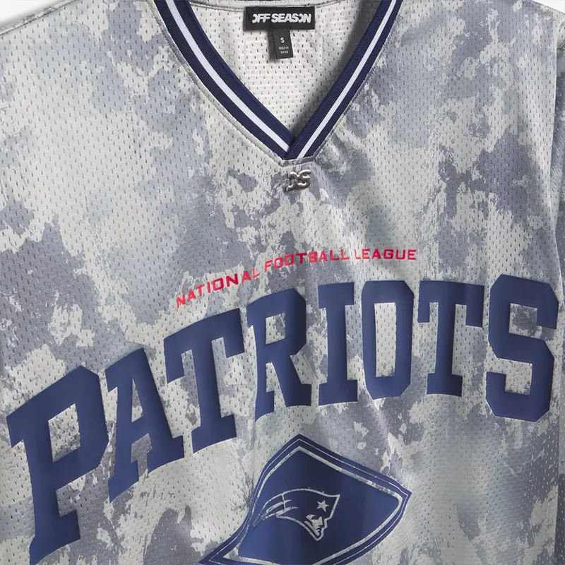 Off Season x NFL New England Patriots Camo Mesh Long Sleeve V-Neck Top - Image 3